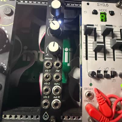 Acid Rain Technology Chainsaw Polyphonic Oscillator 2019 - 2020 - Black image 1
