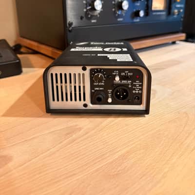 Two Notes Torpedo Captor Loadbox/Attenuator/DI - 8 Ohm 2010s - Black image 2