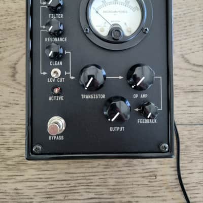 Retro Mechanical Labs 432K Distortion Box Walnut Casing . Rare Distortion Pedal image 1