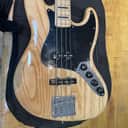 Fender Deluxe Jazz Bass Ash with Maple Fretboard 2010 - 2016 - Natural
