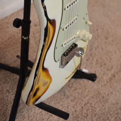 2018 Fender Custom Shop 1963 Stratocaster - Heavy Relic Olympic White over Sunburst image 6