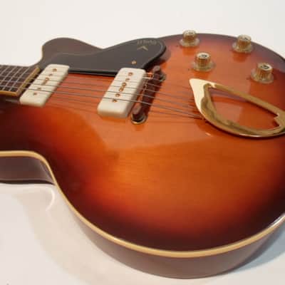 Guild Aristocrat M-75 NOS Unsold Condition Vintage Museum Condition 1960 Sunburst image 2
