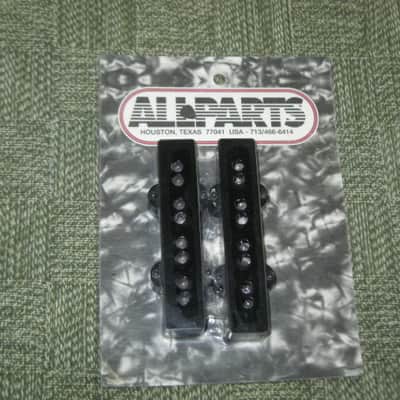 new in package A+ Allparts PC-0953-023, Pickup Cover Set for Jazz Bass / J Bass (2 piececs) Black, plastic (from 2020s) screws are NOT included- but they're availabe for sale upon request image 8