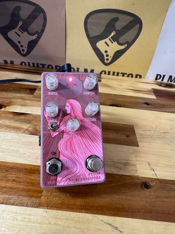 Old Blood Noise Endeavors Sunlight Reverb