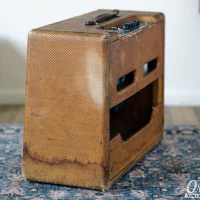 Tweed 1960 Fender Deluxe 5E3 Narrow Panel Amplifier with cover & original transformers image 6