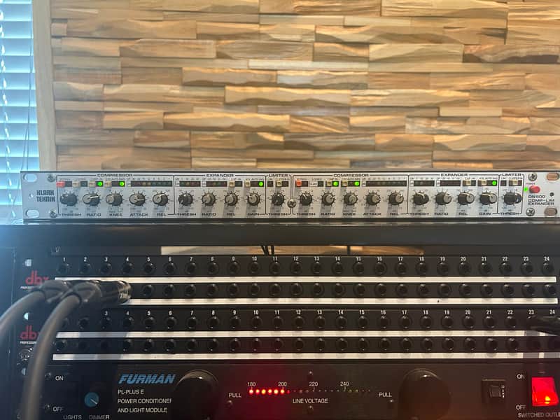 Klark Teknik DN 500 stereo Compressor Limiter Expander image 1