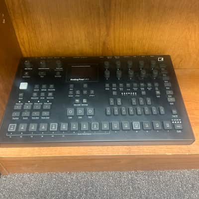 Elektron Analog Four MKII 4-Voice Tabletop Analog Synthesizer