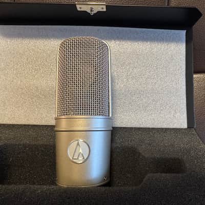 Audio-Technica vs AT4047/SV Large-Diaphragm Side-Address Cardioid Condenser Microphone image 4