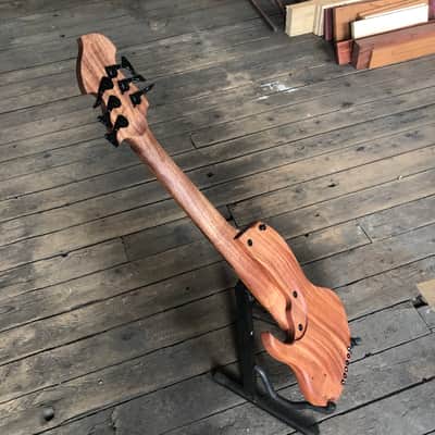 Short scale 6 string fretless bass guitar by JL 2023 - Sapele image 8