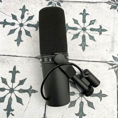 Shure SM7B Cardioid Dynamic Microphone • MINT image 2