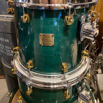 USED Yamaha Maple Custom 5 Piece in turquoise image 4