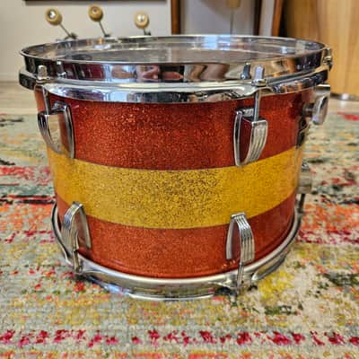 Ludwig Tri-Band Red & Gold Sparkle 3-ply Kit 22-16-12" Blue/Olive Badge image 20