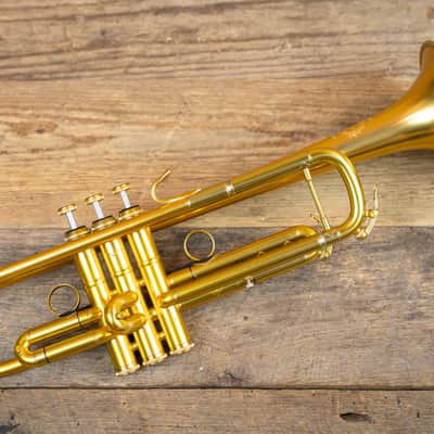 B&S Heritage MBX-3-E/GL Bb Trumpet - Matte Gold Lacquer w/ Double Case image 2