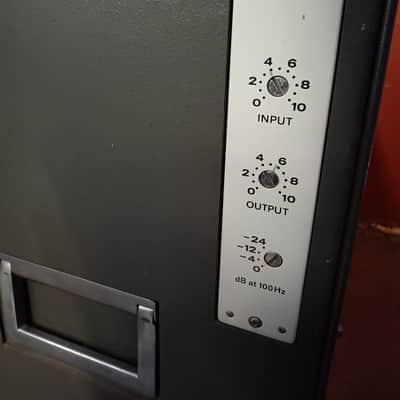 EMT 240 Gold Foil Plate Reverb with Cable, Plug and Custom Isolation Box, no remote image 6