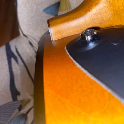 Godin 5th Ave Jumbo P90 2010s - Harvest Gold image 10