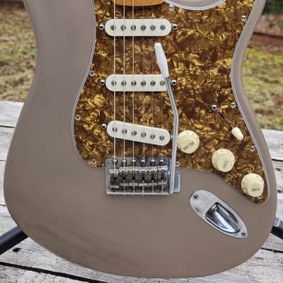 Fender Standard 'Fire Series' Stratocaster Worn Shoreline Gold 1996 Ensenada image 1