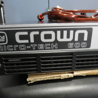 Crown Micro-Tech 600 Power Amplifier 2000s - Silver image 2
