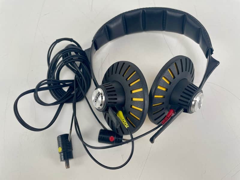 Sennheiser HD-424 Stereo Headphones image 1
