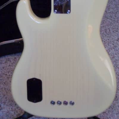 Fender 50th Anniversary American Deluxe Precision Bass Guitar & Case. image 7
