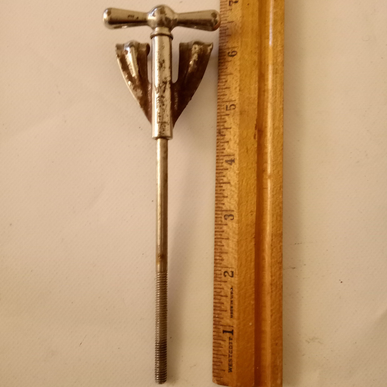 Ludwig/WFL 6"Nickel Bass Drum Bow-Tie Tension T-Rod+Claw Vintage50s Keystone USA — main photograph