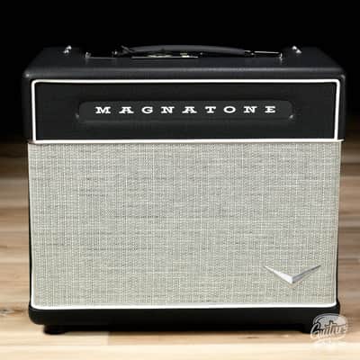 Magnatone Baby M-80 12-Watt Tube 1x10" Combo Amp w/ Cover image 2