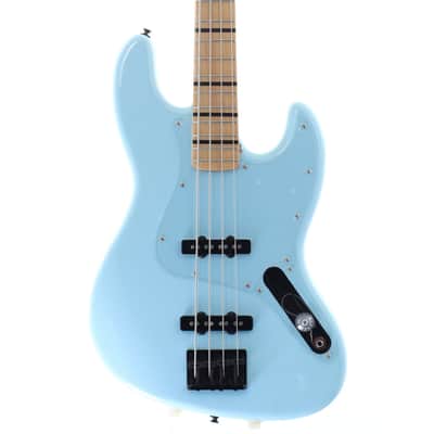 Grass Roots bass guitars, electric guitars