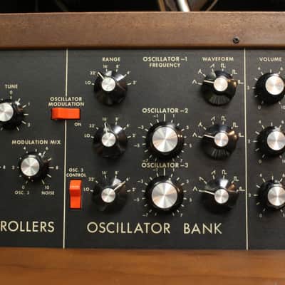 MOOG MINIMOOG MODEL D (Late Model) [12645] (04/17) image 17