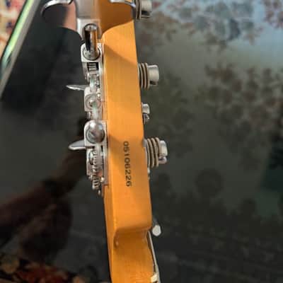 Lakland Skyline 5502 2005 - Cherry Burst image 5