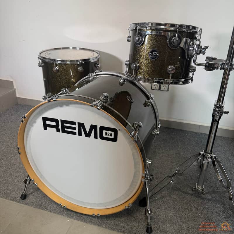 DW Performance 24,12,16 Drum Kit image 1