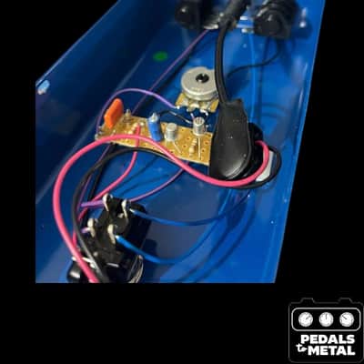 Colorsound Fuzz Box - Blue - X18447 image 9