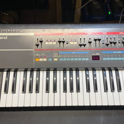 Roland Juno-106 61-Key Programmable Polyphonic Synthesizer image 3