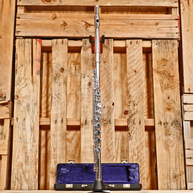 Armstrong 104 Student Model Closed-Hole Flute image 2