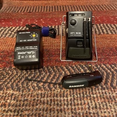 Samson Airline AP1 Wireless System "stompbox" + Receptor AG1 image 1