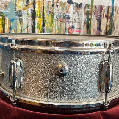 Slingerland Deluxe Student Model 6-lug snare 1966 - Silver sparkle image 5