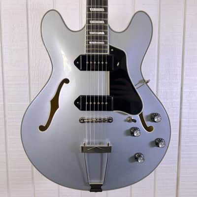Eastman T64 Trapeze - Iced Blue Metallic P2600073 image 1