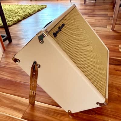 Luxe-Tone 1 x 12" Cabinet w/Fender Tilt Legs Celestion Gold Alnico Custom Cover image 5