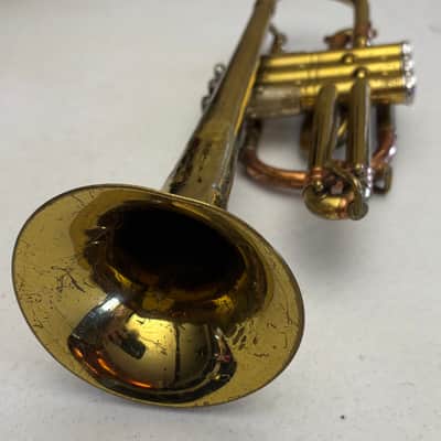 Getzen Super Deluxe Tone-Balanced Trumpet image 17