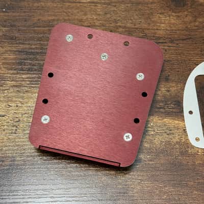 Hardtail Behind Bridge Tuner for Jazzmaster and Jaguar Guitars - Red Anodized image 4