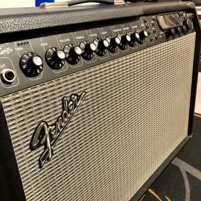 Fender Cyber Twin image 7