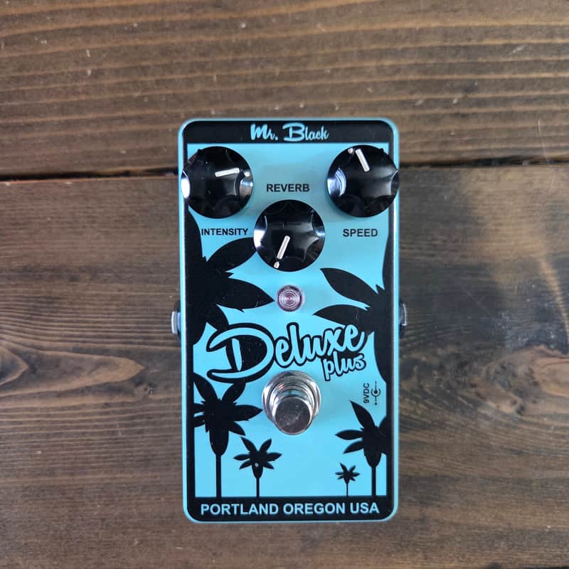 Mr. Black Deluxe Plus image 1