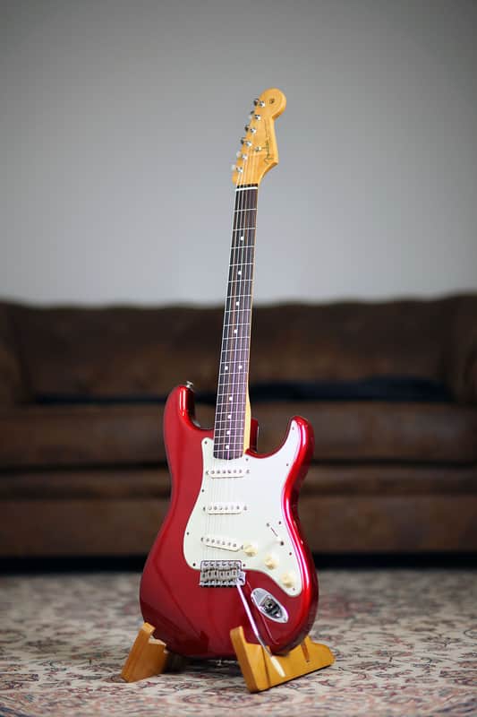 Fender Classic Player '60s Stratocaster | Reverb Canada