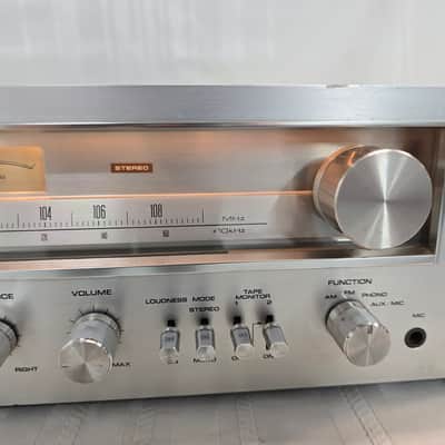 Pioneer SX-650 35-Watt Stereo Solid-State Receiver 1976 - 1978 - Silver image 4