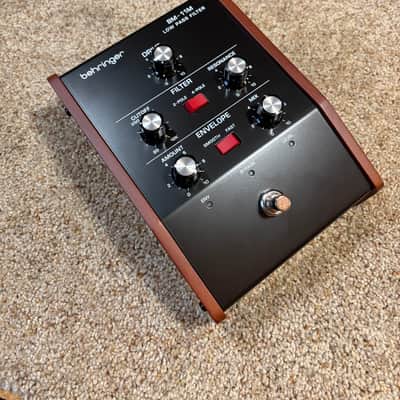 Behringer BM-11M Low Pass Filter Pedal 2026 - Black/Wood image 1