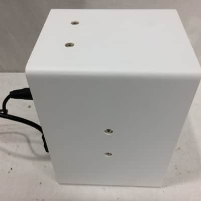 Yamaha HS5I 5" Powered Studio Monitor, Install Version, White image 6