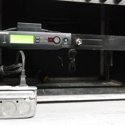 Shure SLX4 Wireless Receiver. J3 Frequency Band. 1U rack mount. image 5