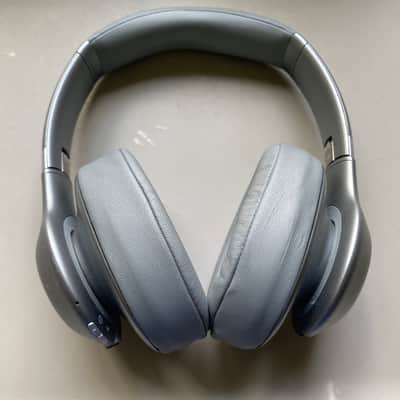 JBL Everest 710 Bluetooth headphones image 5