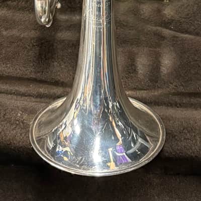 Bach Stradivarius Trumpet Model 37, Silver Finish image 5