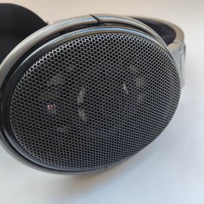 Sennheiser HD 650 High-Definition Open-Back Reference Headphones image 13