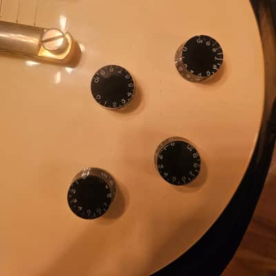 Epiphone Limited Edition Custom Shop Les Paul Studio 2010 - Alpine White image 8