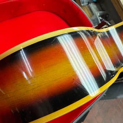 Vox Tornado 1960’s - Sunburst image 12
